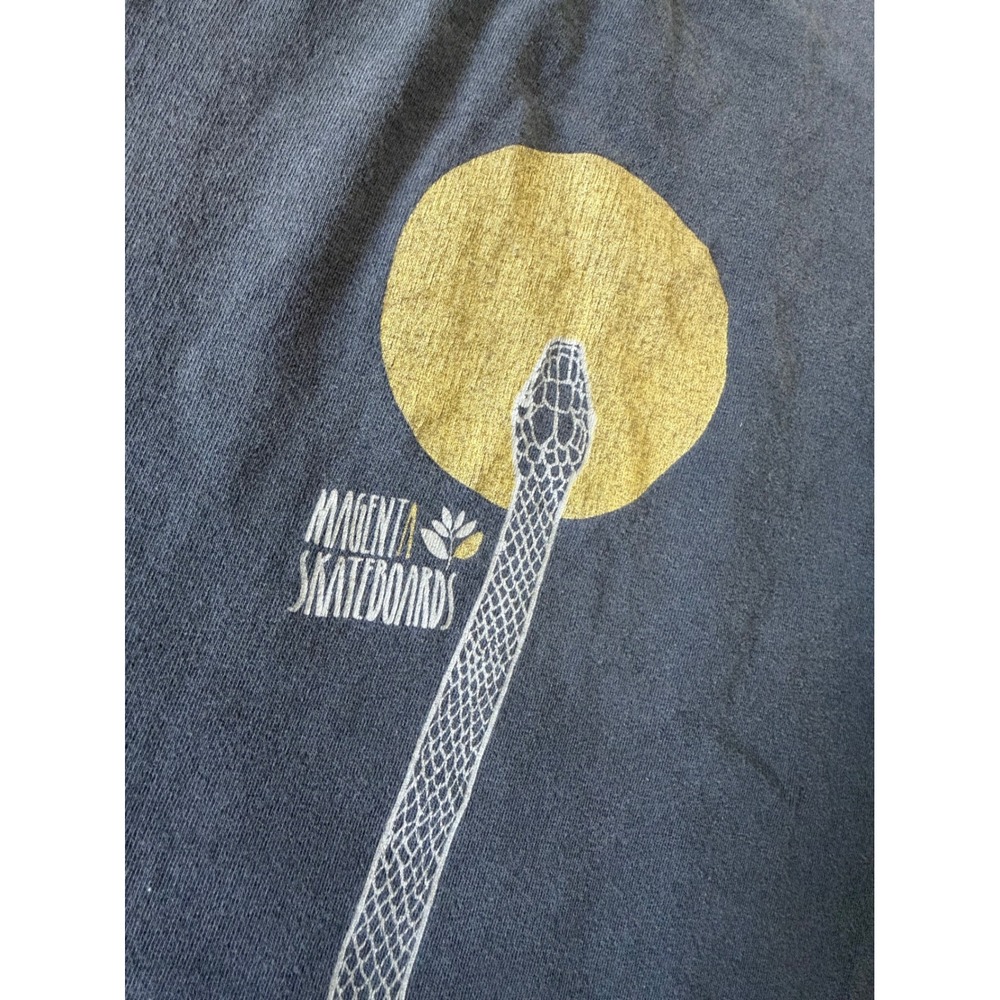 Vintage Magenta Skateboards Python Graphic Tee Hand Cropped Skater Grunge XL - Picture 4 of 8